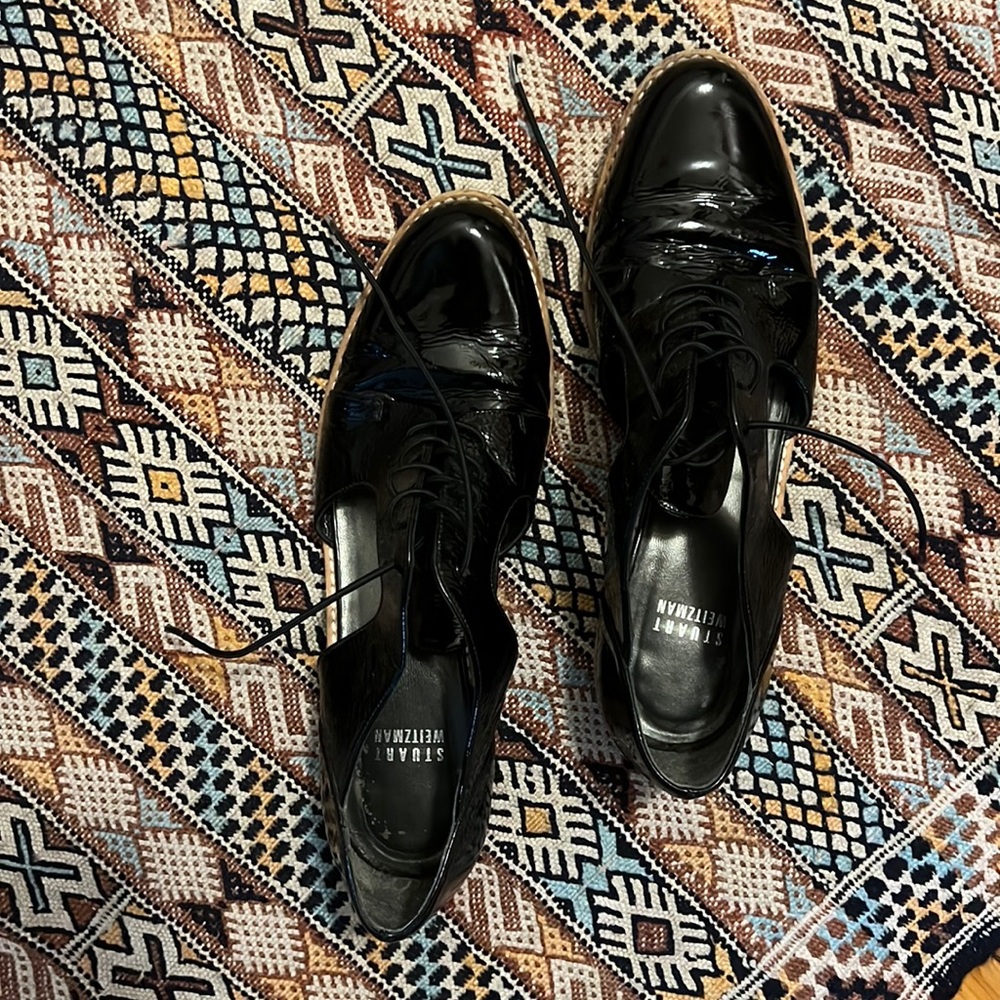 Cut our Oxford loafers. A twist on a classic!